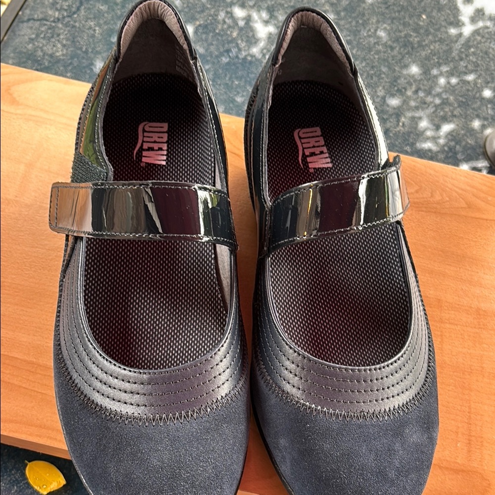 Genoa by DREW Mary Jane leather Flats Loafers. WIDE WIDTH - Picture 3 of 12
